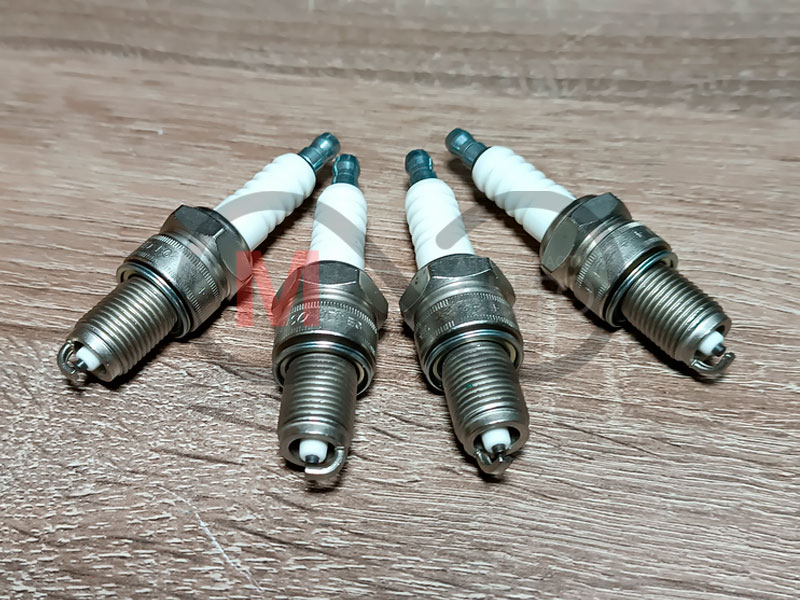 Свічка запалювання DENSO W20ЕP U (D4)3043 ВАЗ 2101-07, 2121 (4 шт.)