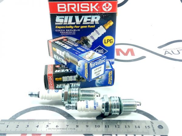 Свечи зажигания Brisk Silver LR15YS (1332) ВАЗ 8 клап. под ГБО (4 шт.)