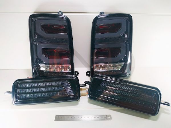 Комплект ЛЕД оптики на Ниву (подфарники + задние фонари тонированные)